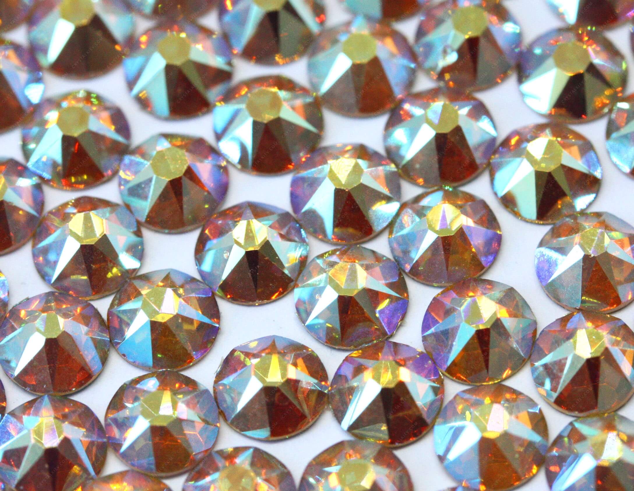 Crystalline Lt.Topaz AB* Xirius Rose 2088